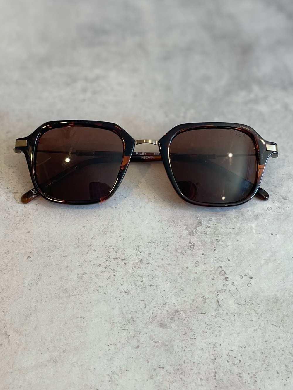 I-Sea Riley Tortoiseshell Sunglasses